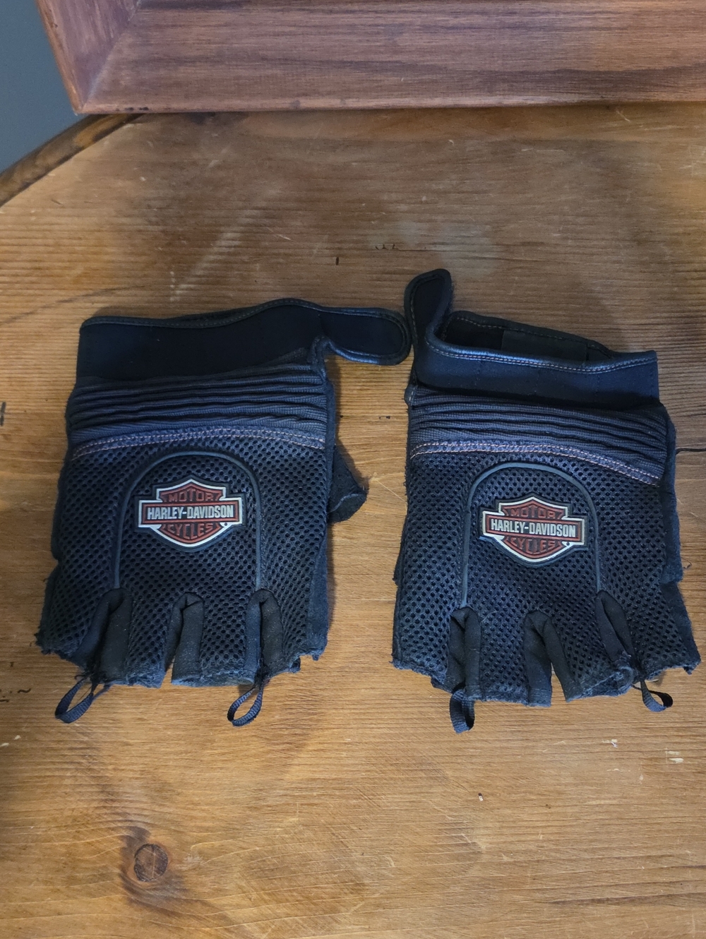 Harley-Davidson Black Fingerless Mesh Riding Gloves with Logo